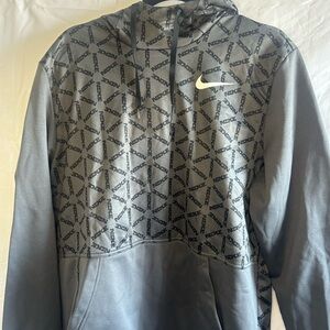 Nike Therma-Fit Hoodie in Gray and Black
